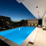 Luxury With A Swimming Pool - 23550 Primosten