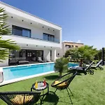 Luxury With A Swimming Pool - 23550 *
