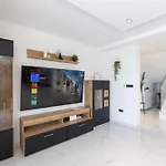 Luxury With A Swimming Pool - 23550 Villa