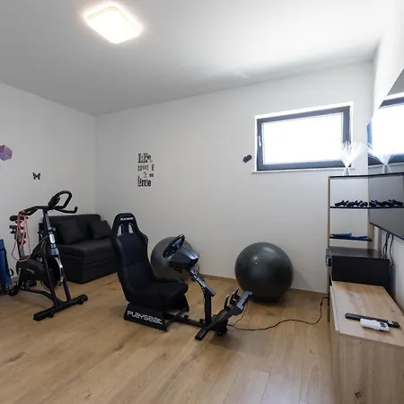 Villa Luxury With A Swimming Pool - 23550