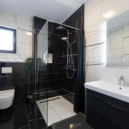 Luxury With A Swimming Pool - 23550 Villa *