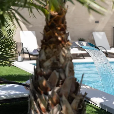 Luxury With A Swimming Pool - 23550 Villa