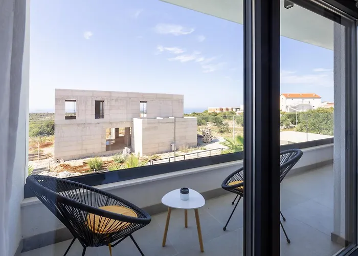 Βίλα Luxury With A Swimming Pool - 23550