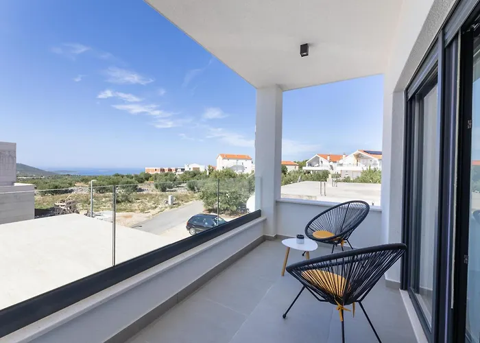 Luxury With A Swimming Pool - 23550 Βίλα *