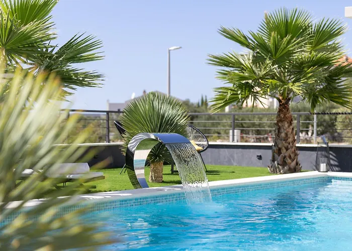 Βίλα Luxury With A Swimming Pool - 23550 Primošten
